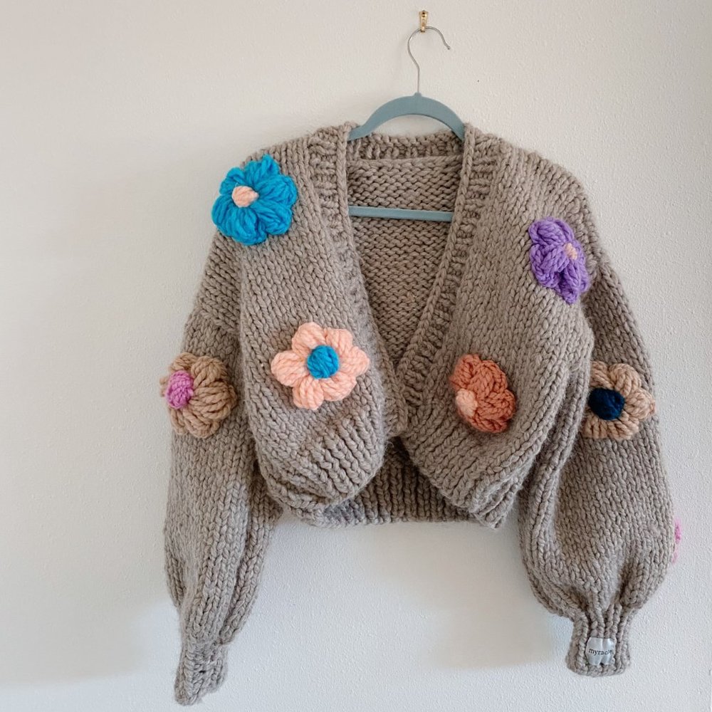 Myracle Handmade Big Flower Cropped Cardigan in Buffalo